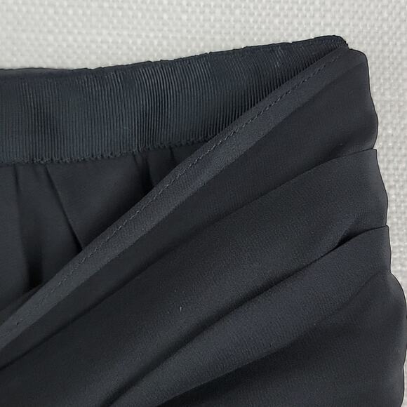 Elizabeth and James Black Silk Twist Knot Pleated Mini Skirt XS - Picture 4 of 14